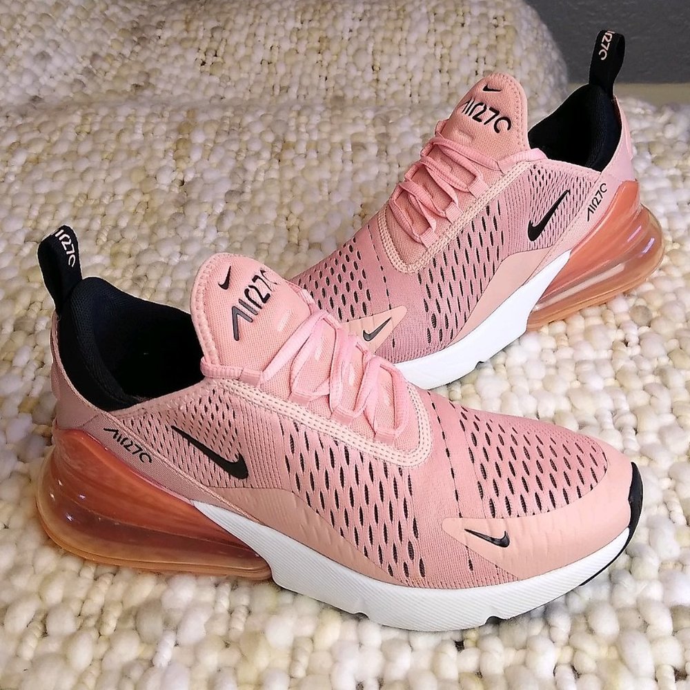 Nike Air Max 270 Coral Stardust Sz 9 Like New!